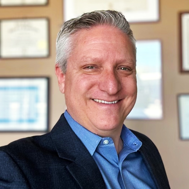 Dr. Chris Hansen, chiropractor and SoftWave provider at Hansen Chiropractic in West Babylon, NY